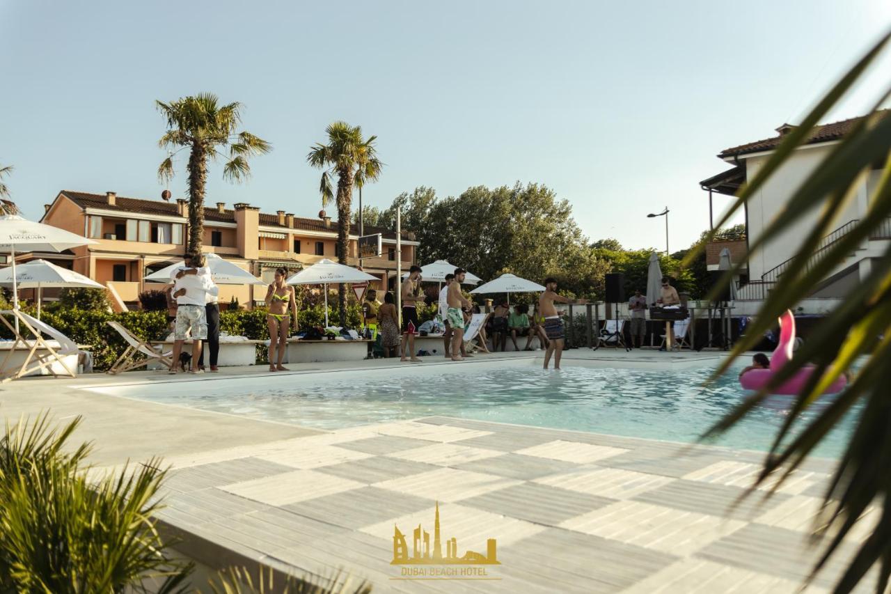 Dubaibeachotel Llido Degli Estensi Exteriér fotografie